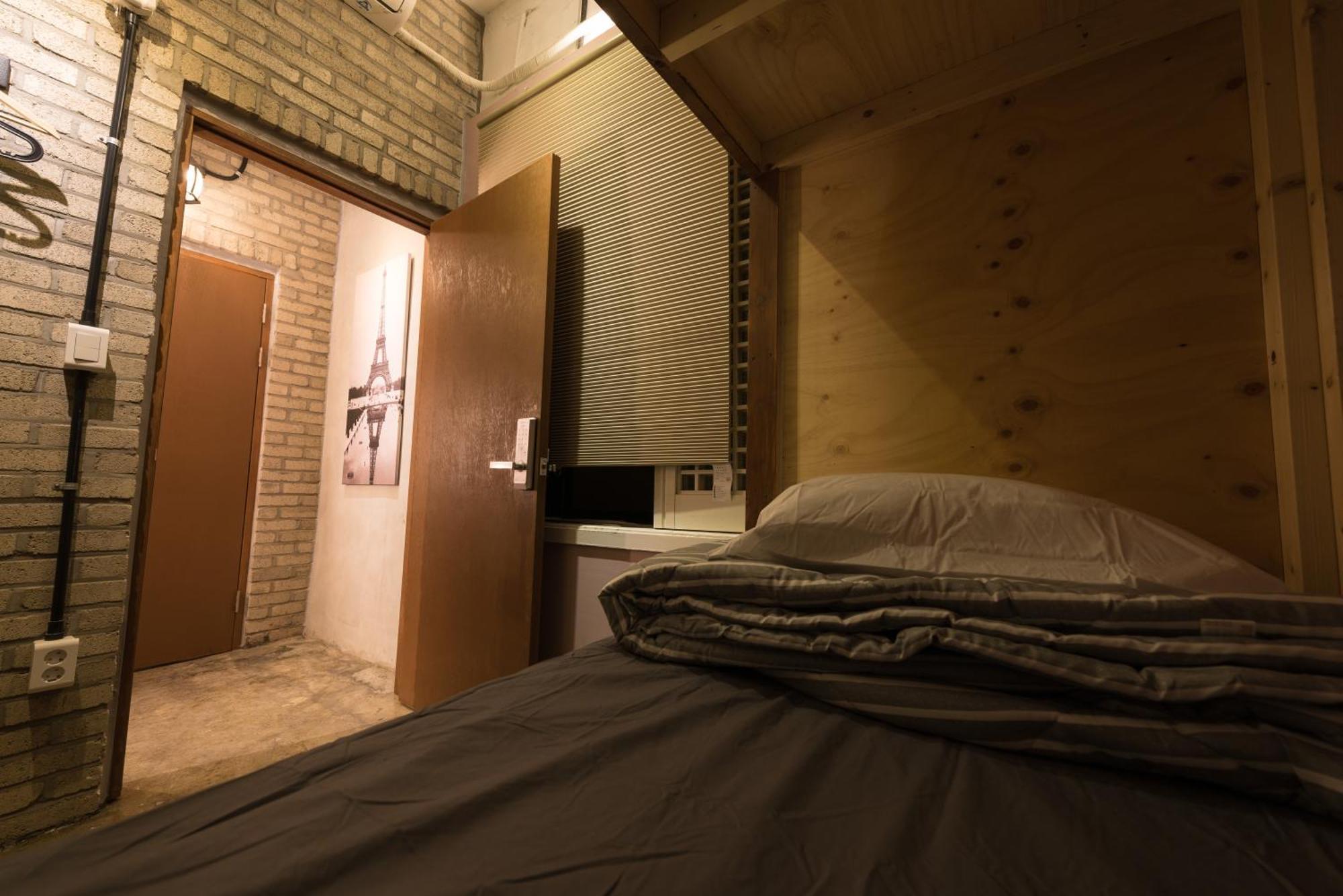 Inno Hostel & Pub Lounge Hongdae โซล ภายนอก รูปภาพ