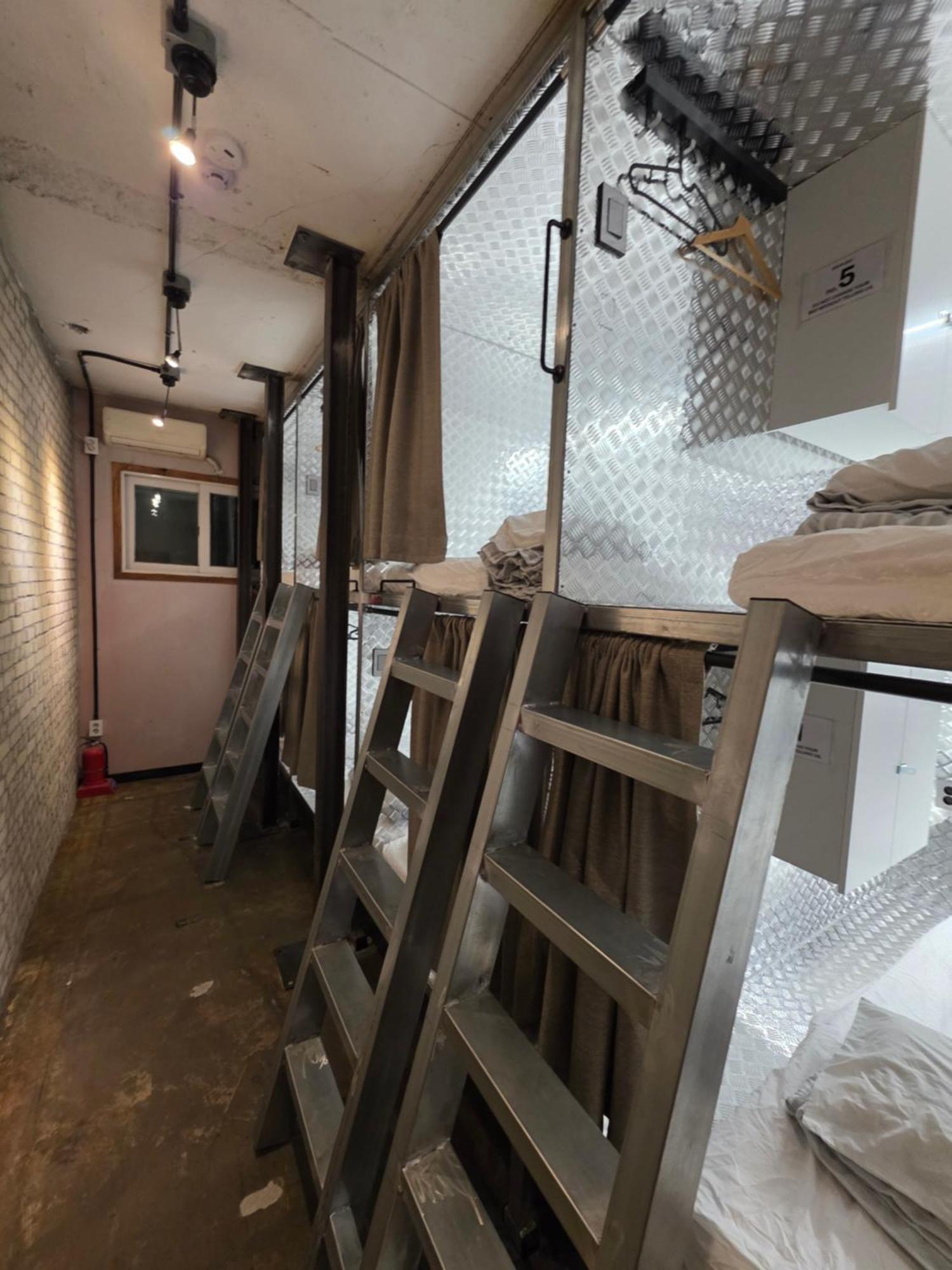 Inno Hostel & Pub Lounge Hongdae โซล ภายนอก รูปภาพ